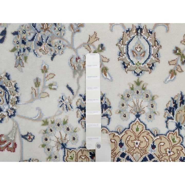 8'2" x 8'2" New Hand Knotted Ivory Wool & Silk Round Oriental Rug - MOA10291625