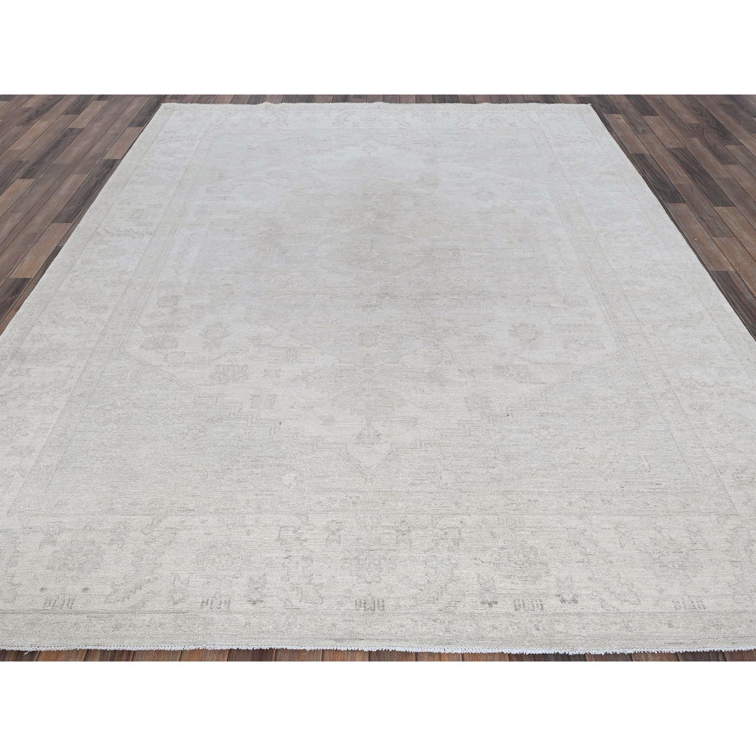 8'0" x 9'9" New Hand Knotted Ivory Wool Rectangle Oriental Rug - MOA102917