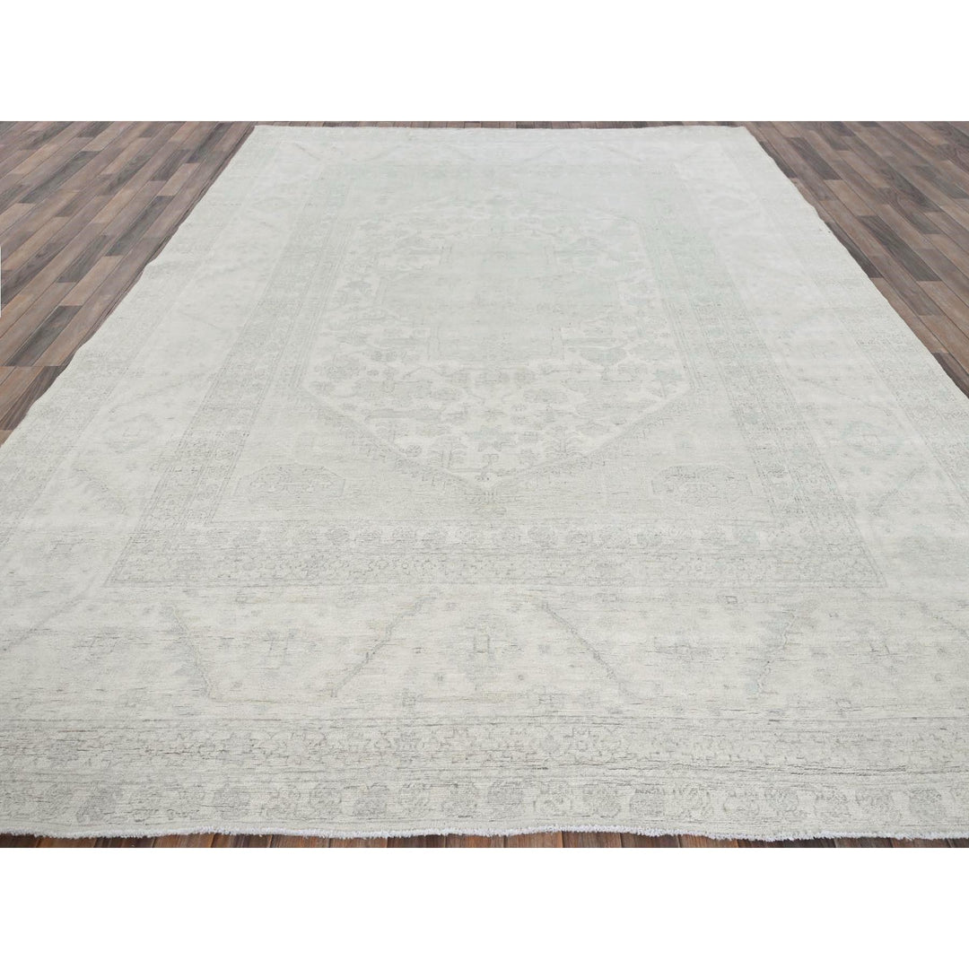 8'11" x 11'10" New Hand Knotted Ivory Wool Rectangle Oriental Rug - MOA102922