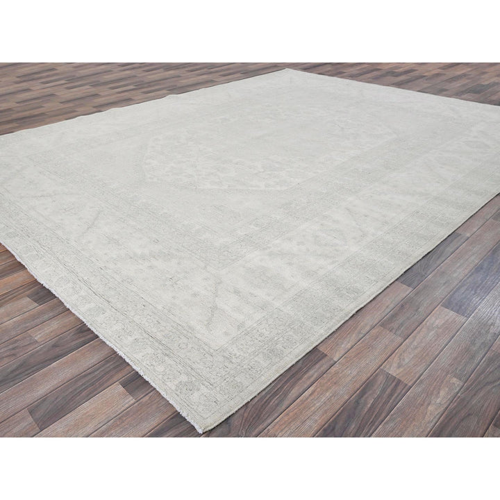 8'11" x 11'10" New Hand Knotted Ivory Wool Rectangle Oriental Rug - MOA102922