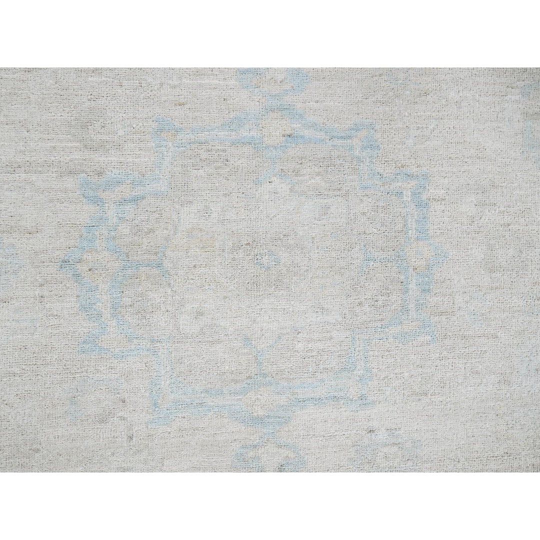 7'9" x 9'10" New Hand Knotted Ivory Wool Rectangle Oriental Rug - MOA102929